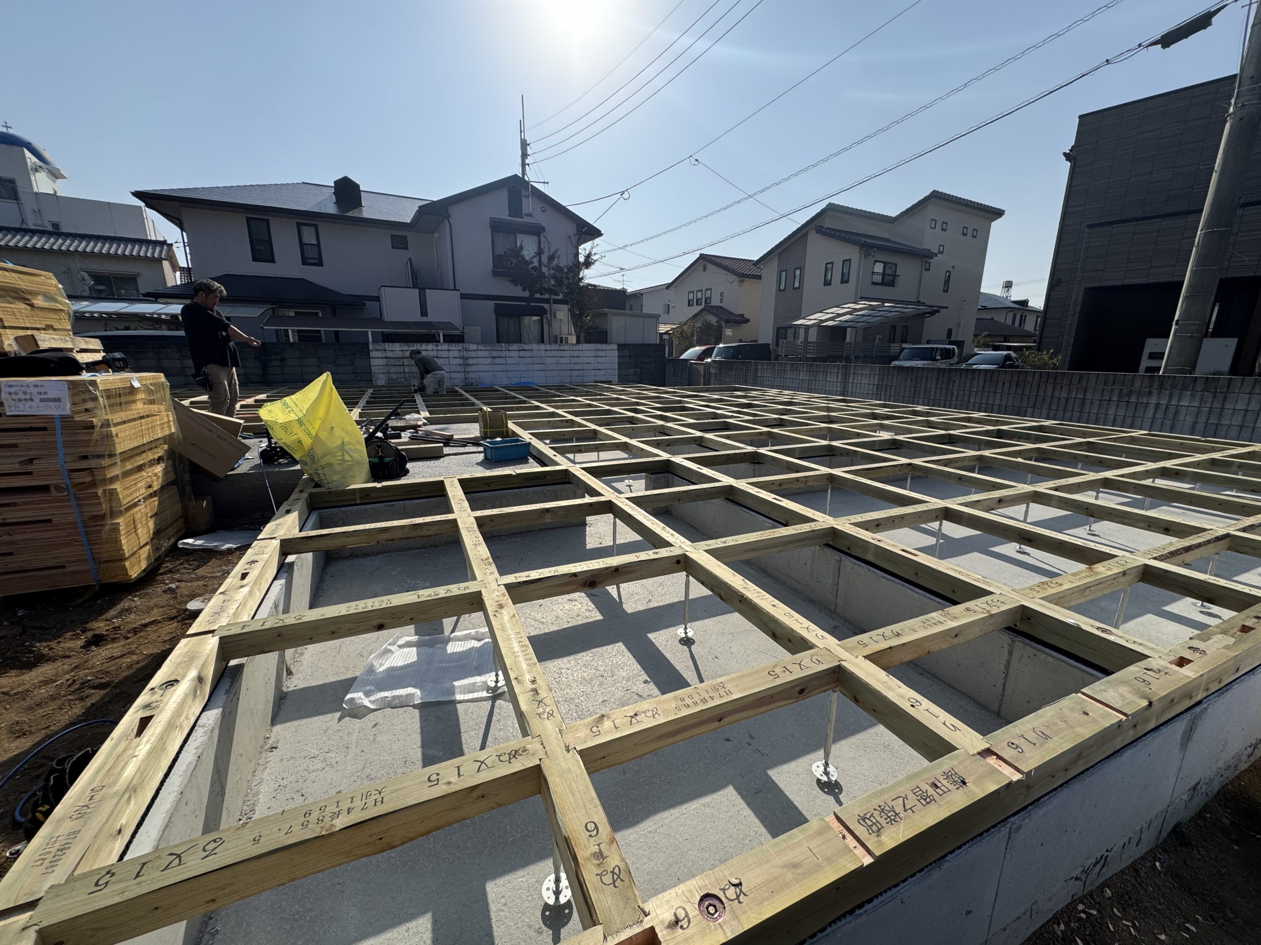 画像：土台敷き中です！by.中村【1月20日】