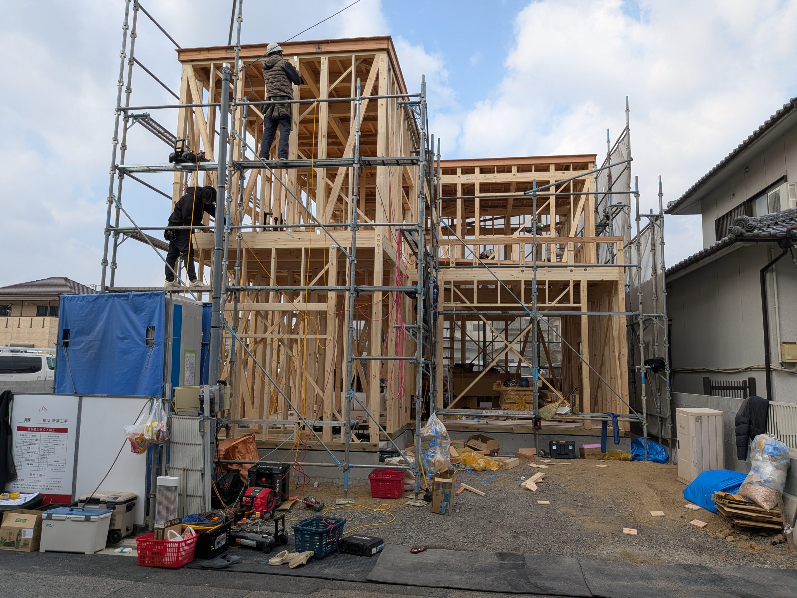 画像：上棟です🌤　by秋山（1.27）