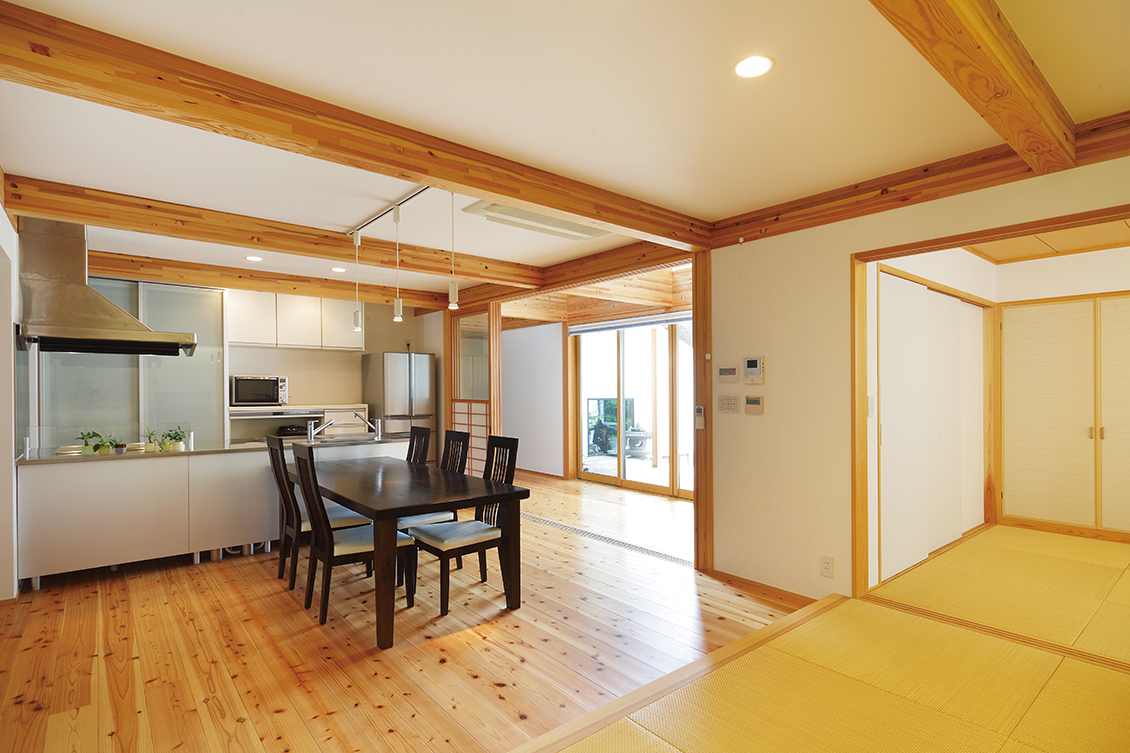 画像:中庭のある家