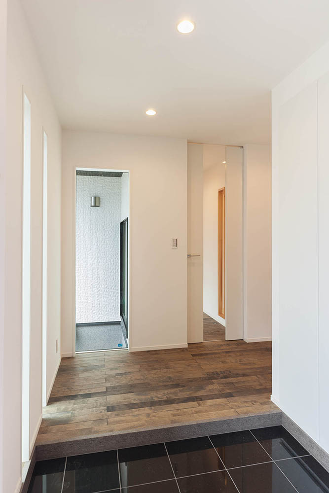 画像：家族の理想を詰め込んだシンプルモダンの家